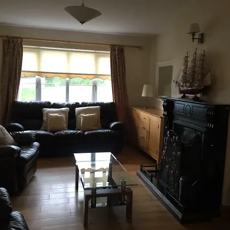 Holiday home 2 Woodbrook *