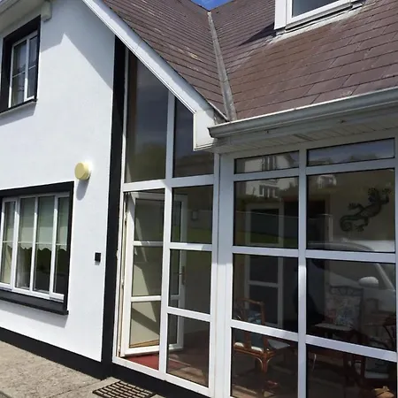 2 Woodbrook * Dunmore East